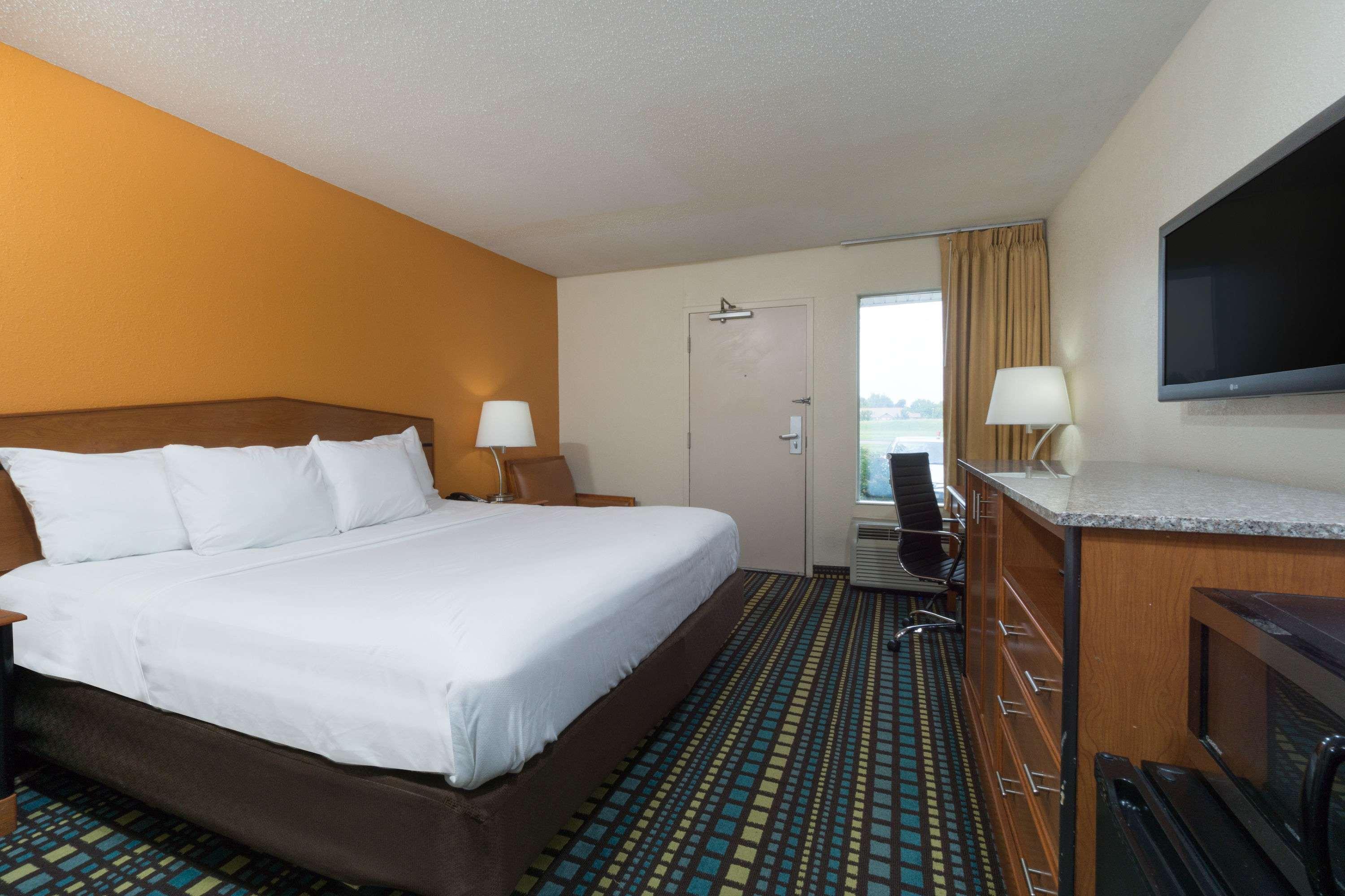 Days Inn By Wyndham Florence Cincinnati Area מראה חיצוני תמונה