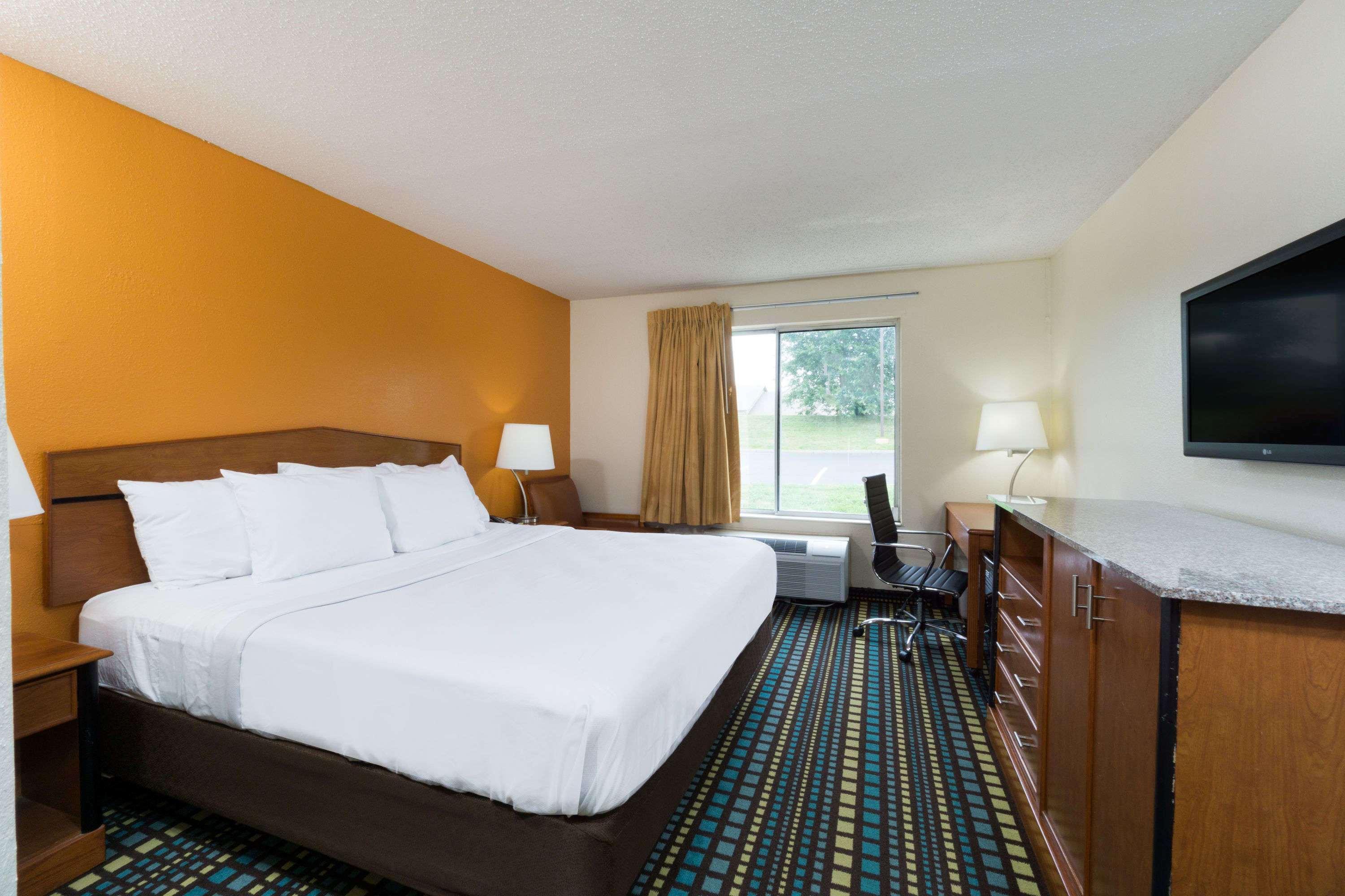 Days Inn By Wyndham Florence Cincinnati Area מראה חיצוני תמונה