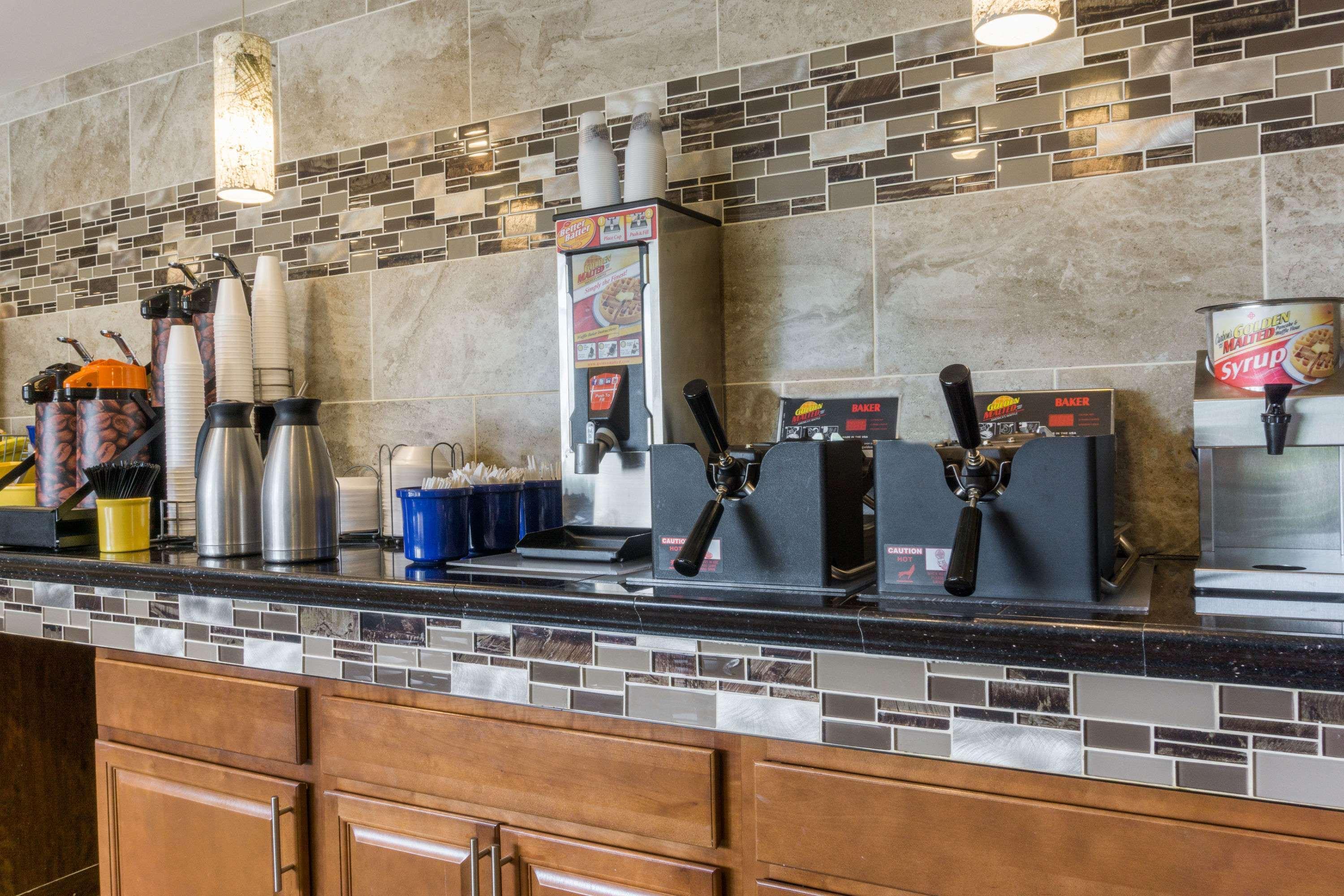 Days Inn By Wyndham Florence Cincinnati Area מראה חיצוני תמונה