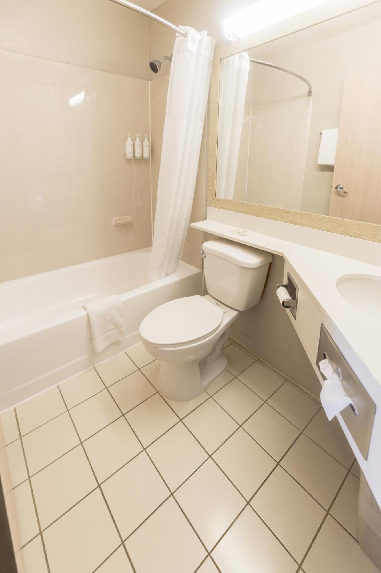 Days Inn By Wyndham Florence Cincinnati Area מראה חיצוני תמונה